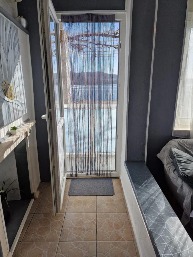 Apartman Ana Lozica With Terrace